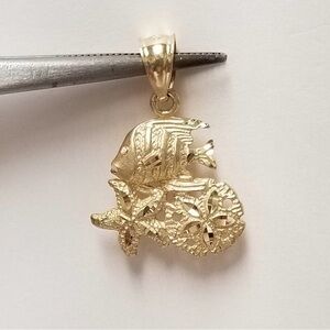14kt Yellow Gold Fish, Starfish and Sand Dollar Pendant
